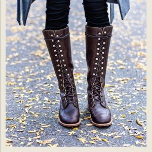 Red wing woman’s Gloria boots size 6.